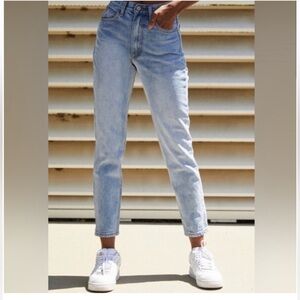 John Galt Brandy Melville Light Wash High Rise Button Fly Mom Jeans Size medium
